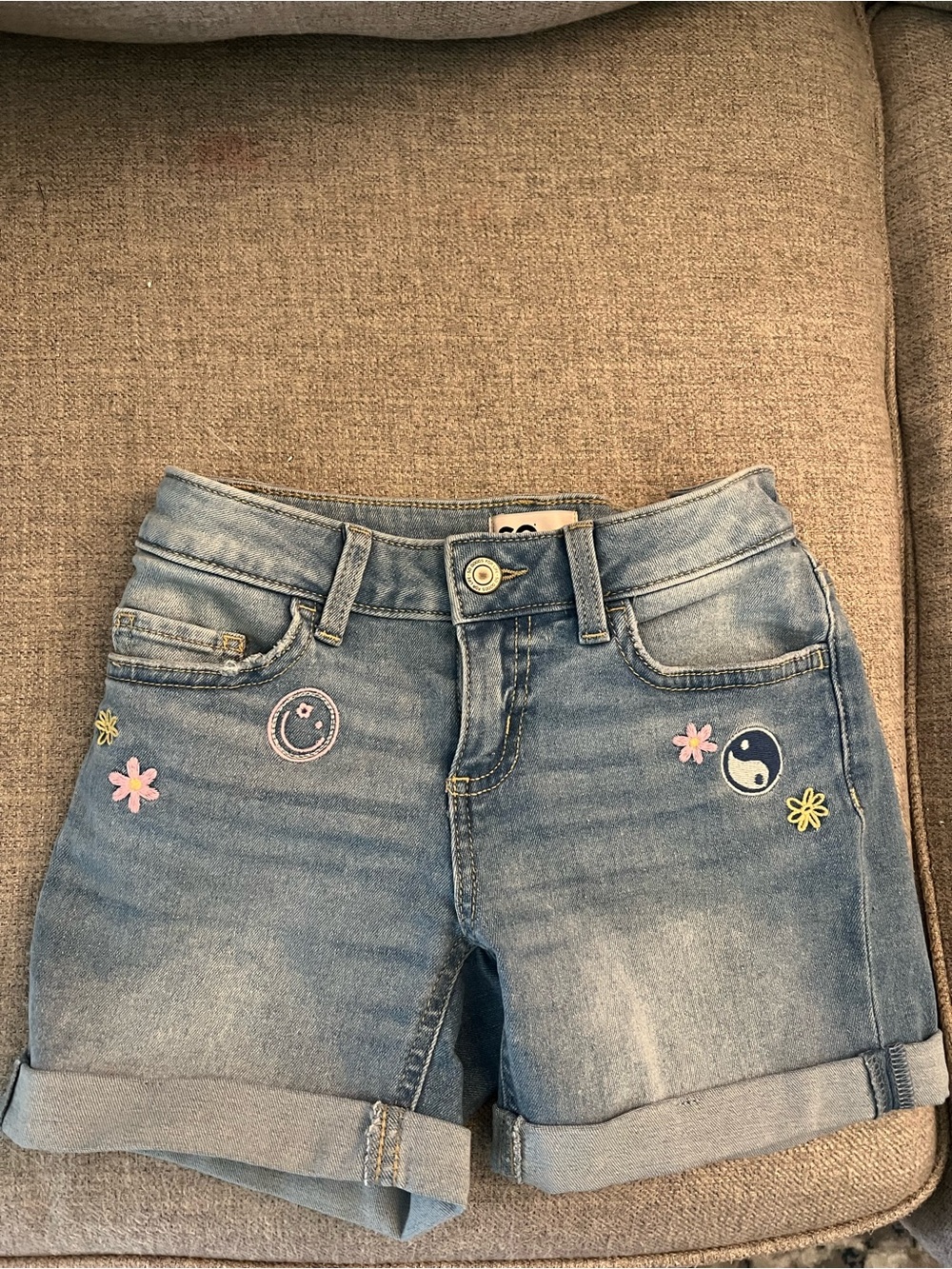 SO Light Wash Denim Shorts with Patches Girls Size 8 Elastic Adjustable Waist